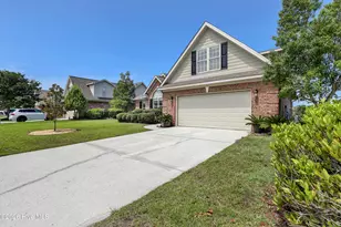 341 Highlands Dr, Hampstead, NC 28443 - Photo 1