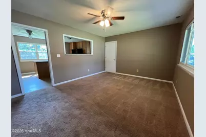 504 Holly Court, Jacksonville, NC 28540 - Photo 3