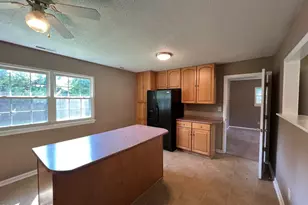 504 Holly Ct, Jacksonville, NC 28540 - Photo 5