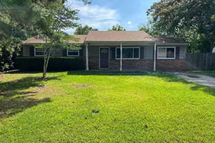 504 Holly Ct, Jacksonville, NC 28540 - Photo 1