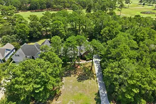 110 Sutton Dr, Cape Carteret, NC 28584 - Photo 3