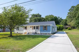 105 Harmon St, Clinton, NC 28328 - Photo 1