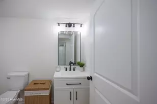 105 Harmon St, Clinton, NC 28328 - Photo 21