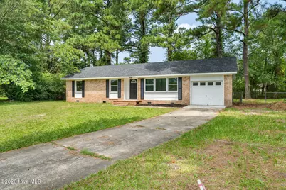 513 Birchwood Court, Jacksonville, NC 28546 - Photo 3