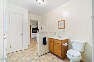 107 Brookshire Lane, Wilmington, NC 28409 - Photo 35