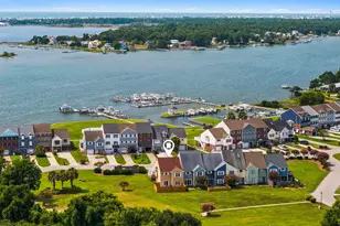 501 E Bay Dr, Sneads Ferry, NC 28460 - Photo 1