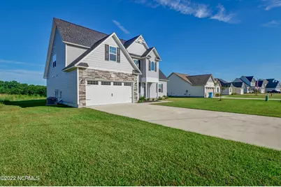 109 Easton Drive, Richlands, NC 28574 - Photo 3