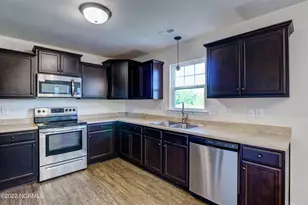 109 Easton Dr, Richlands, NC 28574 - Photo 11