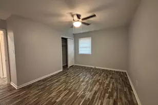 102 Hillside Ct, Jacksonville, NC 28546 - Photo 11