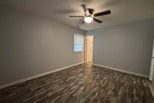 102 Hillside Ct, Jacksonville, NC 28546 - Photo 13