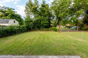 139 Village Cir, Jacksonville, NC 28546 - Photo 21