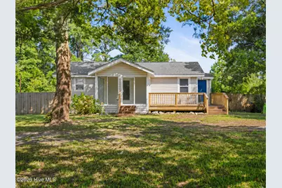 682 E Ocean Road, Holly Ridge, NC 28445 - Photo 1