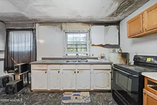 273 E Charity Rd, Rose Hill, NC 28458 - Photo 27