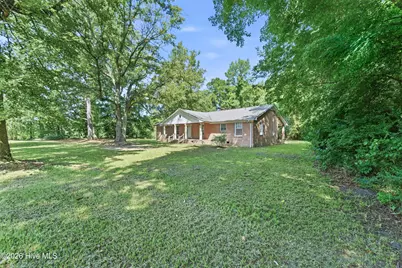 273 E Charity Road, Rose Hill, NC 28458 - Photo 7
