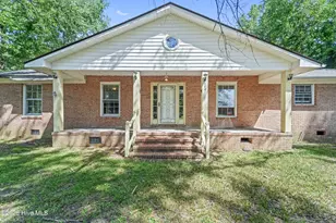 273 E Charity Rd, Rose Hill, NC 28458 - Photo 1
