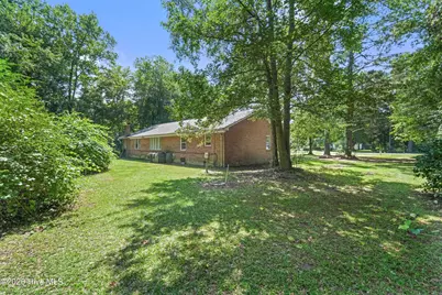 273 E Charity Road, Rose Hill, NC 28458 - Photo 23