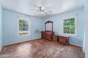 273 E Charity Rd, Rose Hill, NC 28458 - Photo 37
