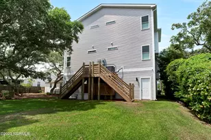 305 Fayetteville Ave, Carolina Beach, NC 28428 - Photo 5