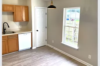 108 Pete Jones Drive #Unit 24, Richlands, NC 28574 - Photo 5