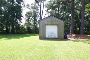 1811 John Small Ave, Washington, NC 27889 - Photo 15
