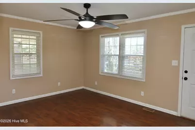 1811 John Small Avenue, Washington, NC 27889 - Photo 9