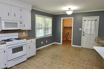 1811 John Small Avenue, Washington, NC 27889 - Photo 7