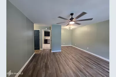 319 Pinewood Court, Jacksonville, NC 28546 - Photo 3