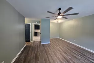 319 Pinewood Ct, Jacksonville, NC 28546 - Photo 3
