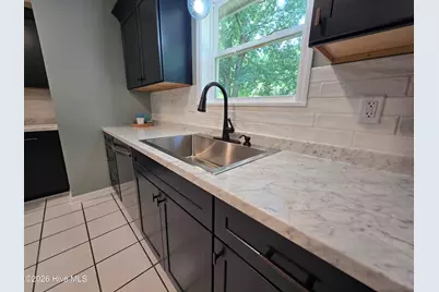 319 Pinewood Court, Jacksonville, NC 28546 - Photo 11