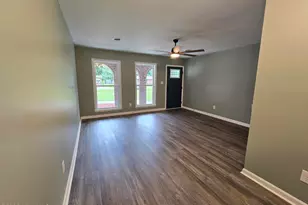 319 Pinewood Ct, Jacksonville, NC 28546 - Photo 5