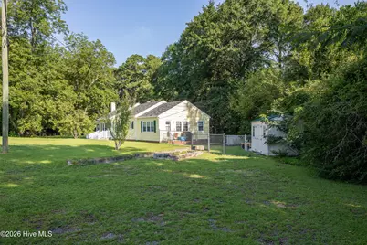 203 Willow Road, Clinton, NC 28328 - Photo 3