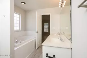 503 Plateau Dr, Greenville, NC 27858 - Photo 9