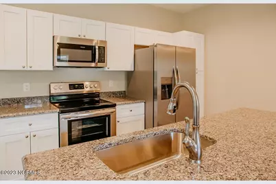 816 Ducks Landing, Aberdeen, NC 28315 - Photo 11
