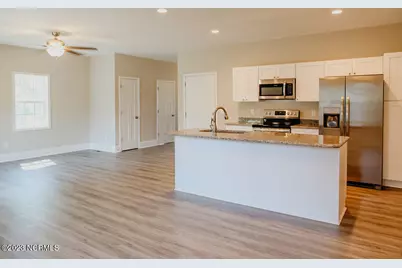 816 Ducks Landing, Aberdeen, NC 28315 - Photo 5