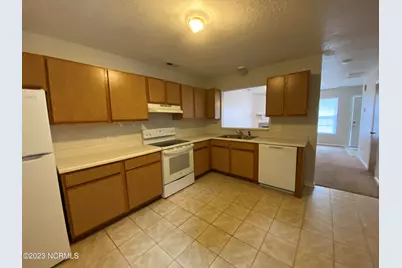 1976 W Brandymill Lane, Jacksonville, NC 28546 - Photo 5