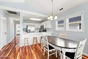 421 N New River Dr, Surf City, NC 28445 - Photo 11