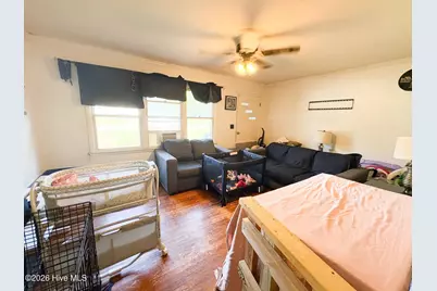 110 Long Acres Drive, Jacksonville, NC 28546 - Photo 9
