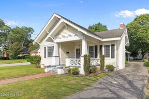 313 N Breazeale Ave, Mount Olive, NC 28365 - Photo 3