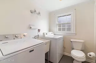 313 N Breazeale Ave, Mount Olive, NC 28365 - Photo 25