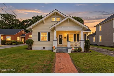 313 N Breazeale Avenue, Mount Olive, NC 28365 - Photo 1