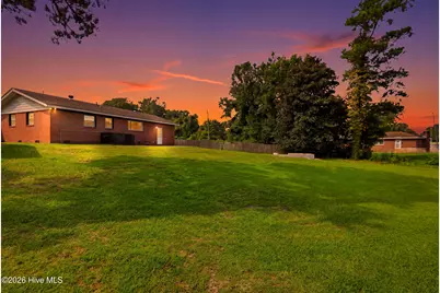 317 Sterling Court, Jacksonville, NC 28546 - Photo 5