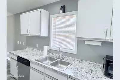 418 Eucalyptus Lane, Jacksonville, NC 28546 - Photo 9