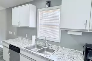 418 Eucalyptus Ln, Jacksonville, NC 28546 - Photo 9