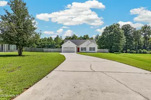 145 Spring Leaf Ln, Jacksonville, NC 28540 - Photo 3