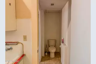 602 E Gertrude Street, Fairmont, NC 28340 - Photo 17