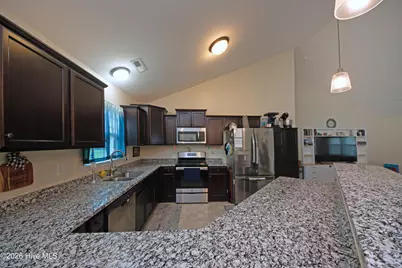 200 Gillcrest Court, Jacksonville, NC 28540 - Photo 13