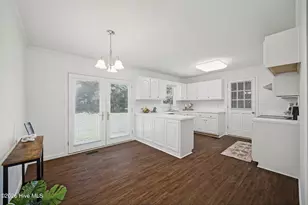 413 Hickory Dr, Elizabeth City, NC 27909 - Photo 7