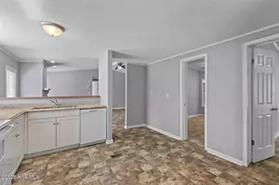 1133 Pickett Rd, Jacksonville, NC 28540 - Photo 9