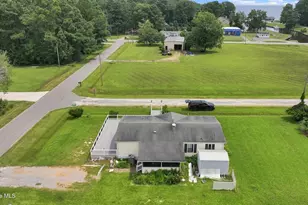 100 Clubhouse Rd, Hertford, NC 27944 - Photo 35