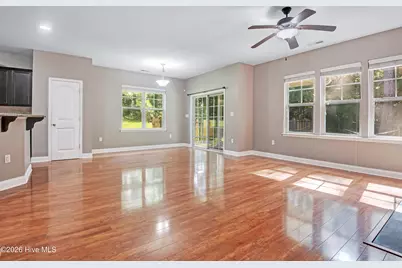 105 Birdsong Court, Aberdeen, NC 28315 - Photo 5